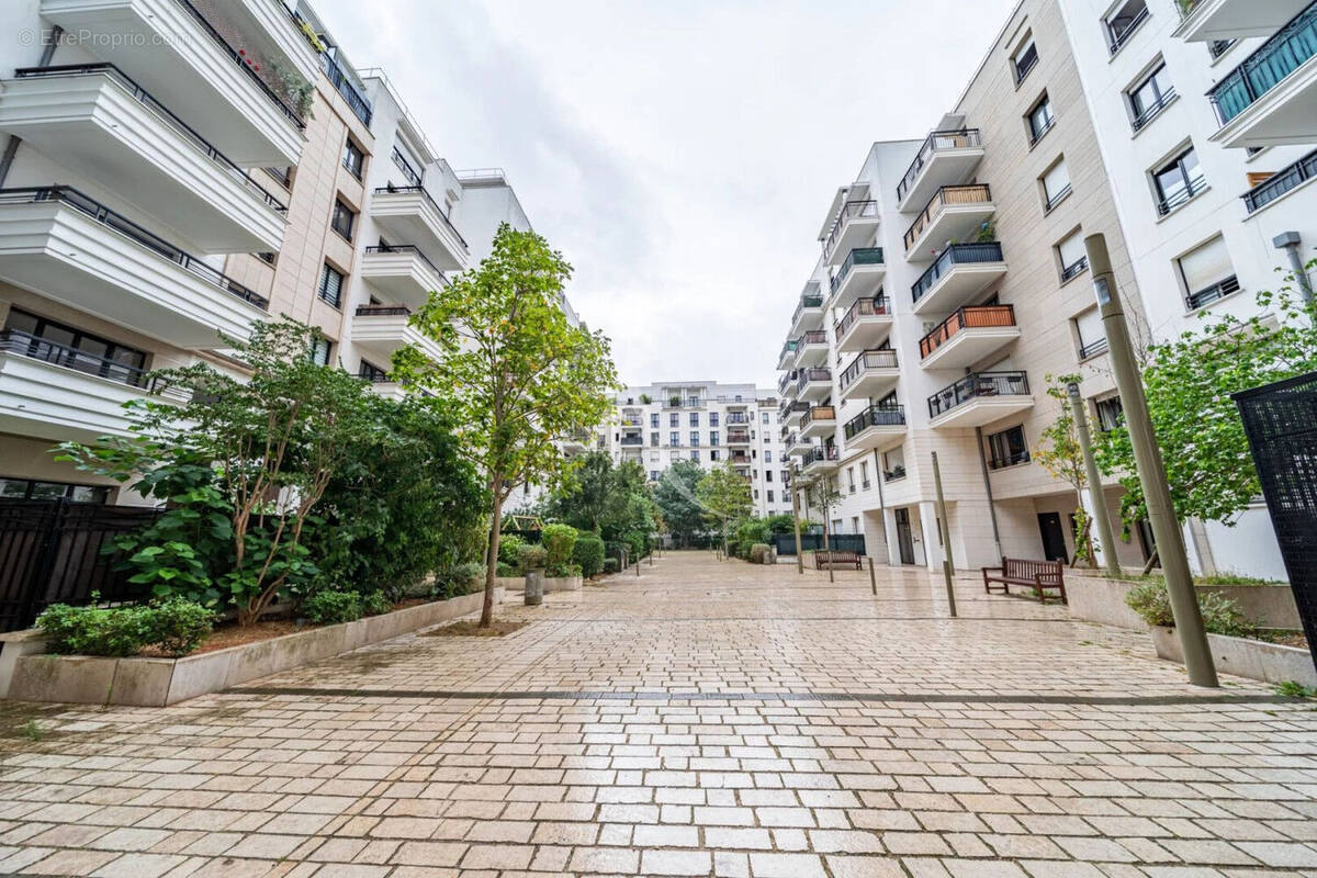 Appartement à SURESNES