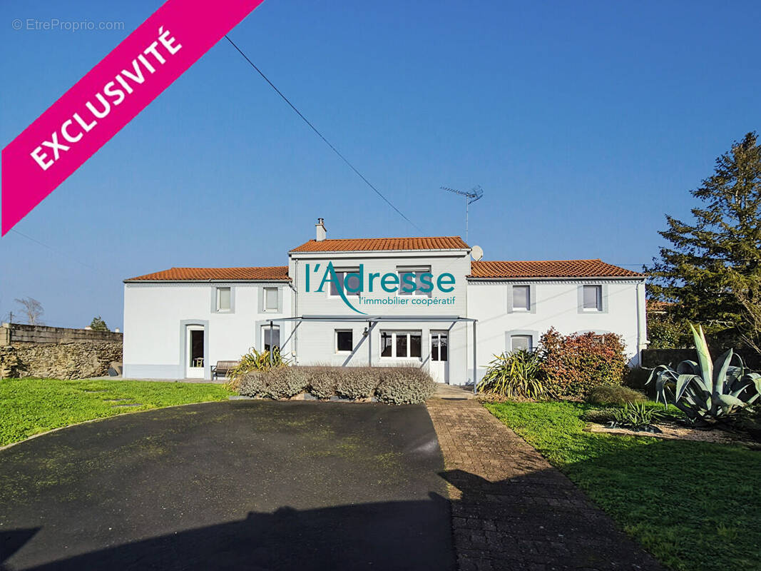 Maison à LA BOISSIERE-SUR-EVRE