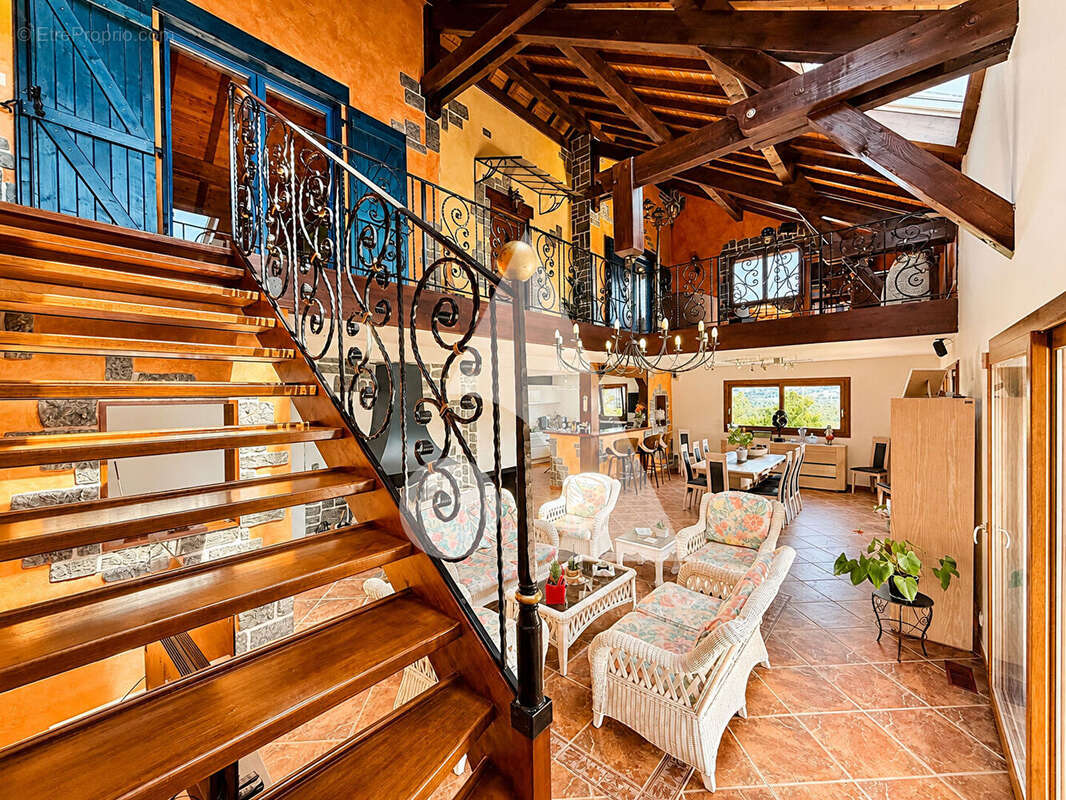 Maison à CHANAZ
