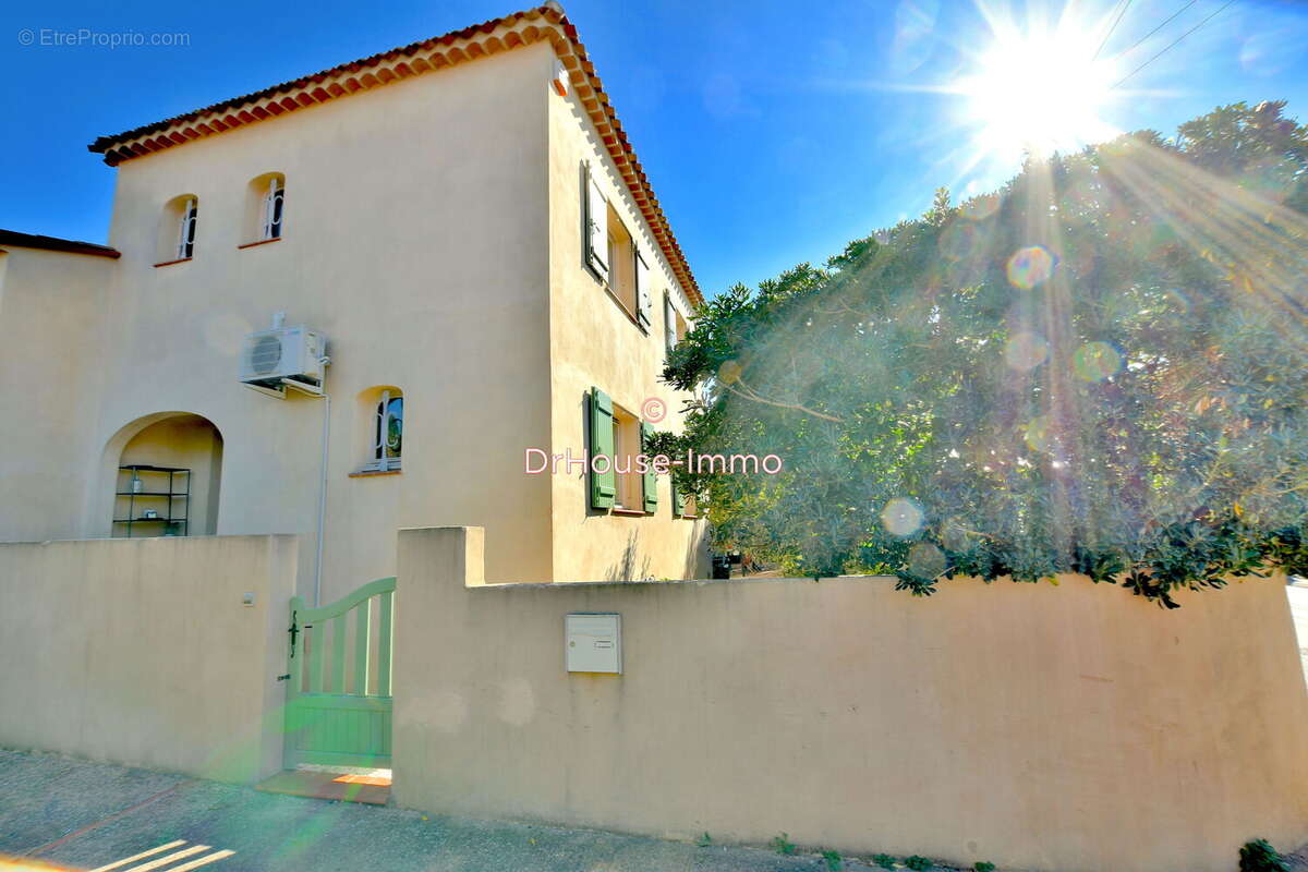 Maison à VILLELONGUE-DE-LA-SALANQUE