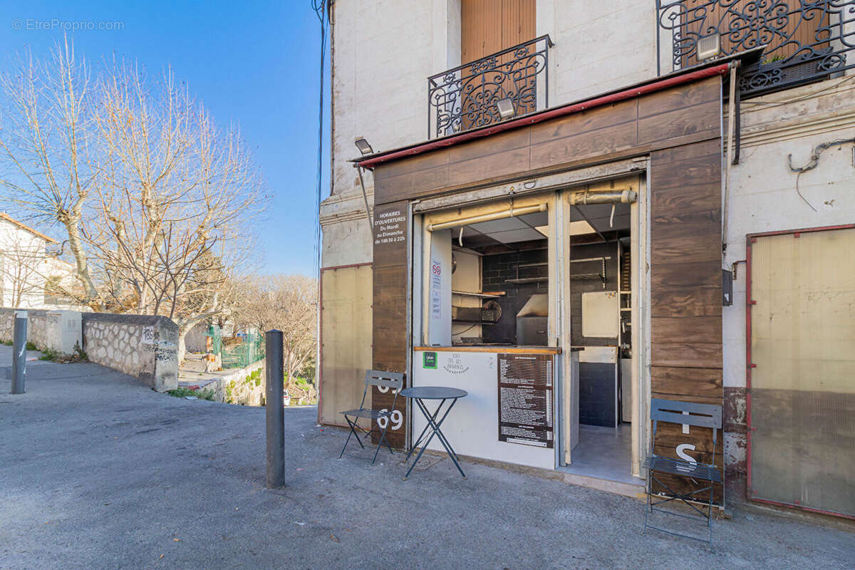 Commerce à MARSEILLE-15E