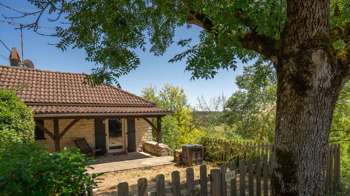 Maison à MONTCUQ