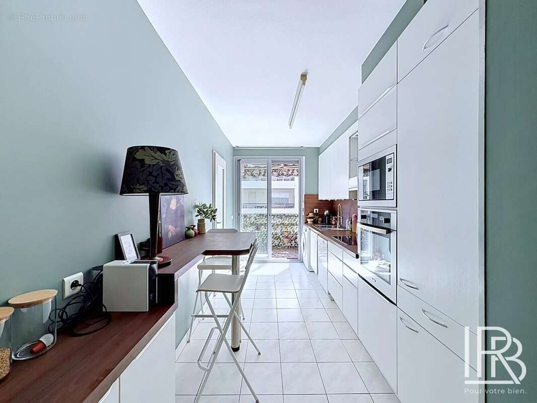 Appartement à MARSEILLE-7E