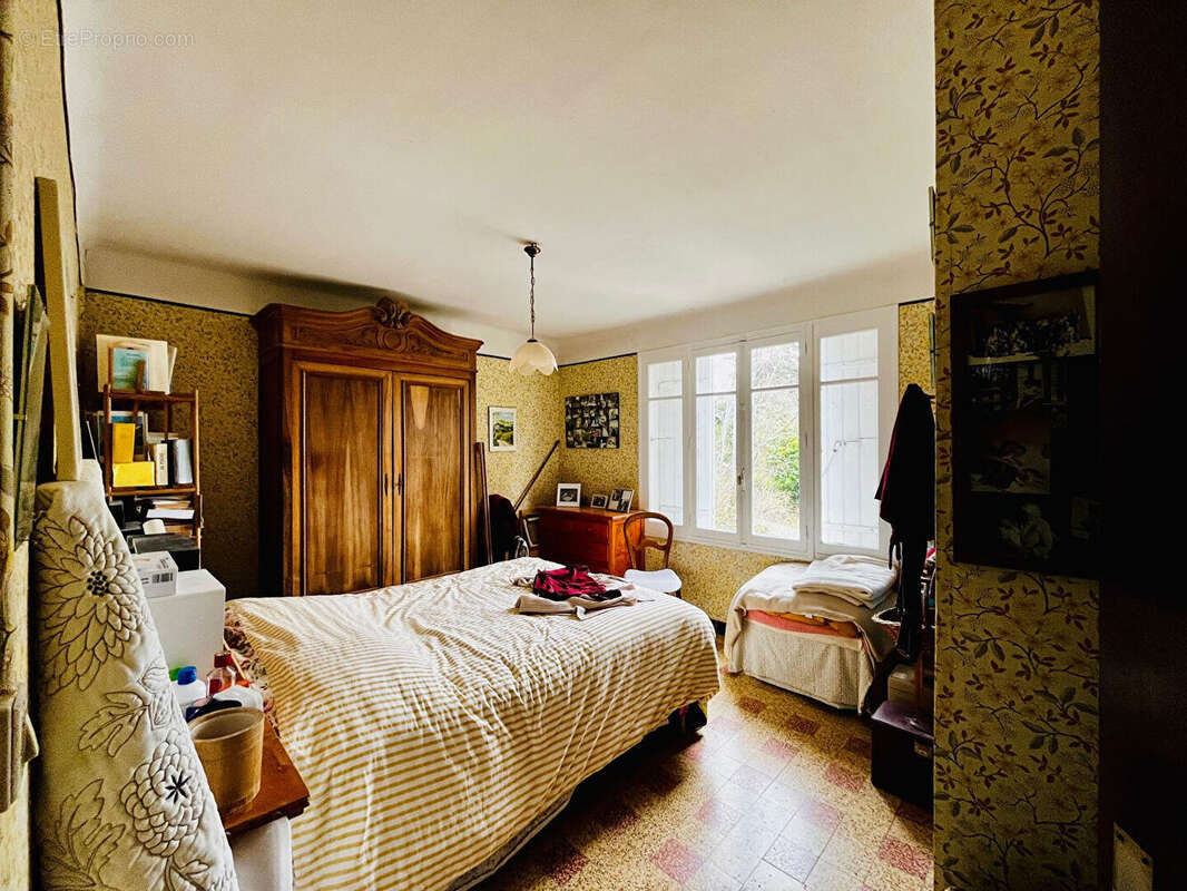 Maison à VALREAS