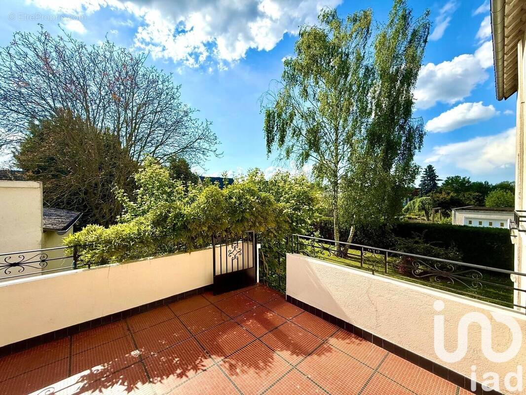 Photo 1 - Maison à CHARTRES-DE-BRETAGNE