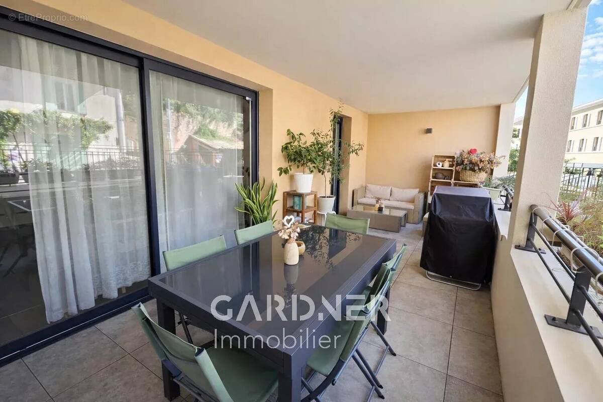 Appartement à AURIOL