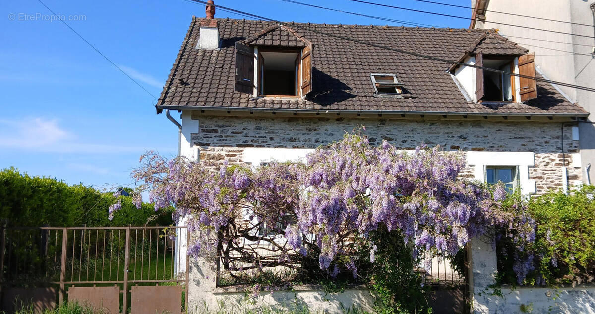 20260420_170848 - Maison à SAINT-PRIEST-LES-FOUGERES