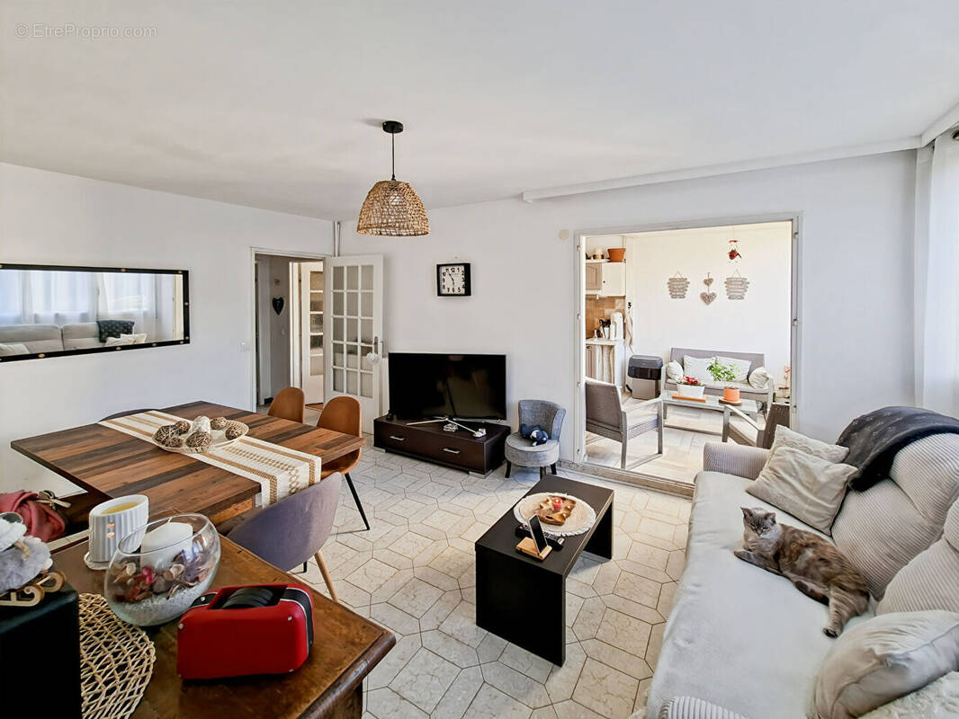 Appartement à LE CANNET