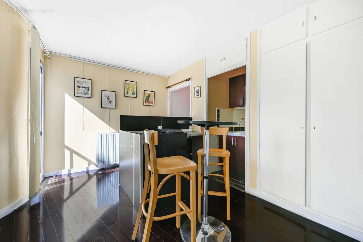 Appartement à PARIS-4E