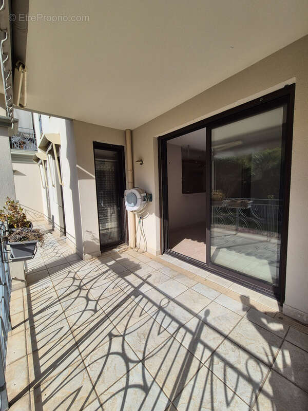 Appartement à HYERES