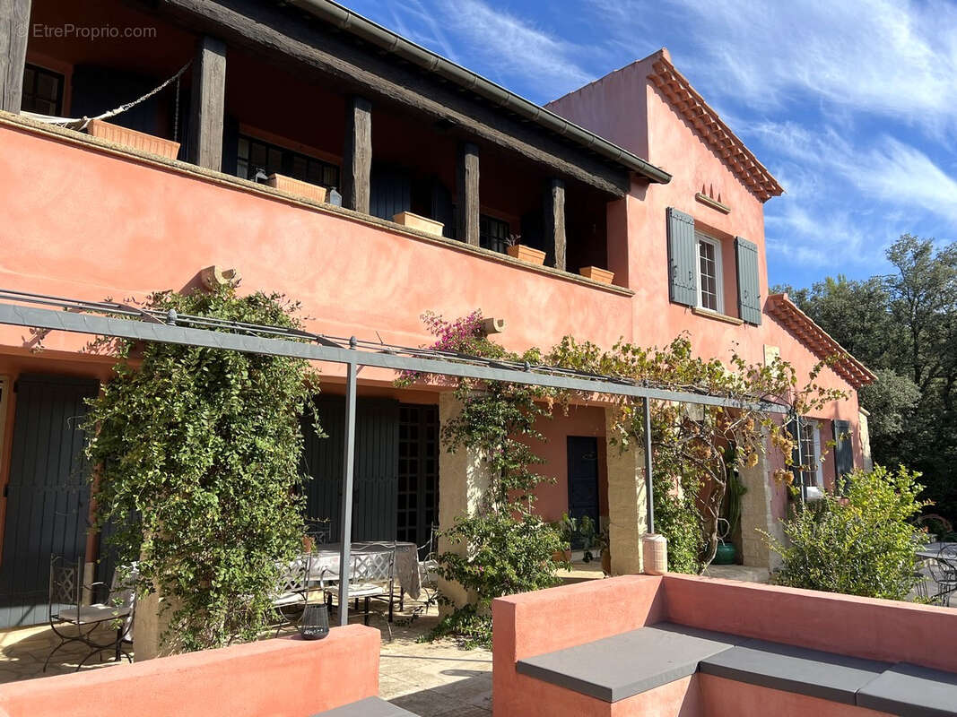 Maison à VILLENEUVE-LES-AVIGNON