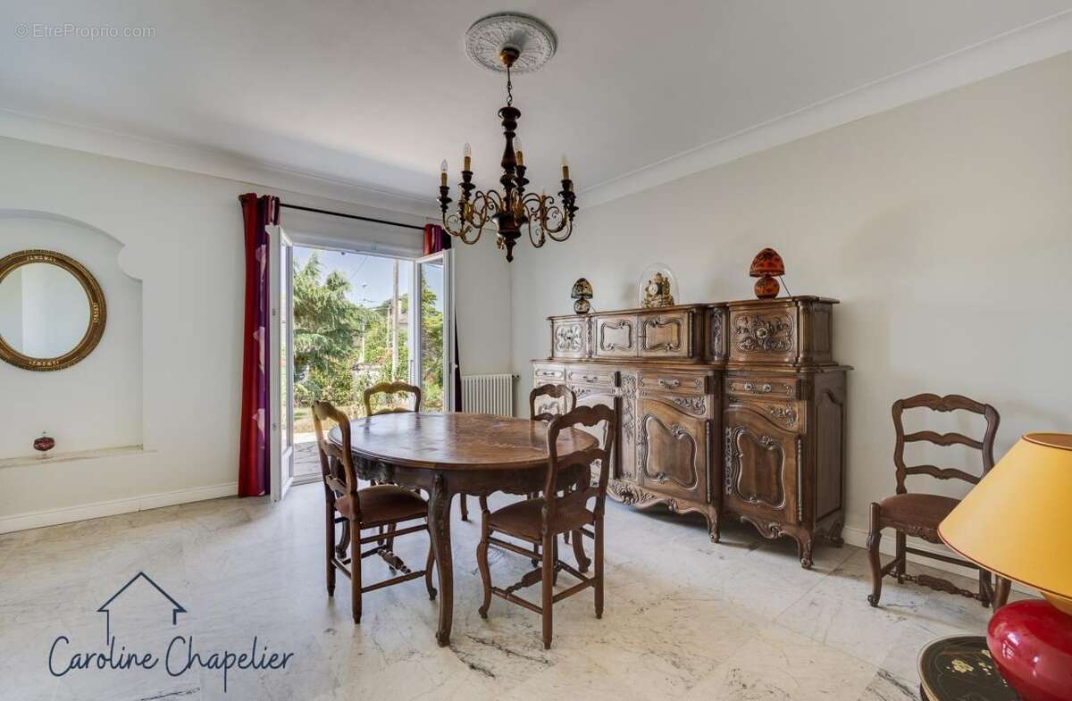 Centre-ville Plaisance-du-Touch – Maison familiale avec grand terrain divisible de 1 500 m² - photo 4
