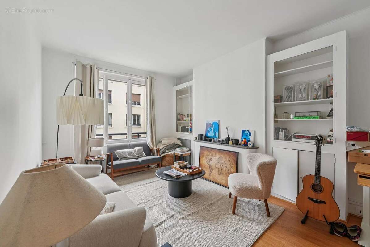 Appartement à NEUILLY-SUR-SEINE