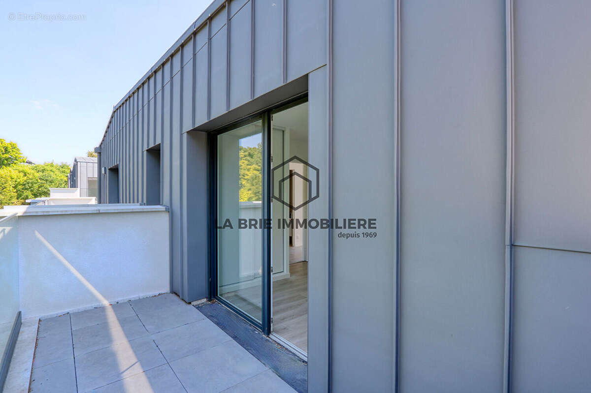 Appartement à RUBELLES