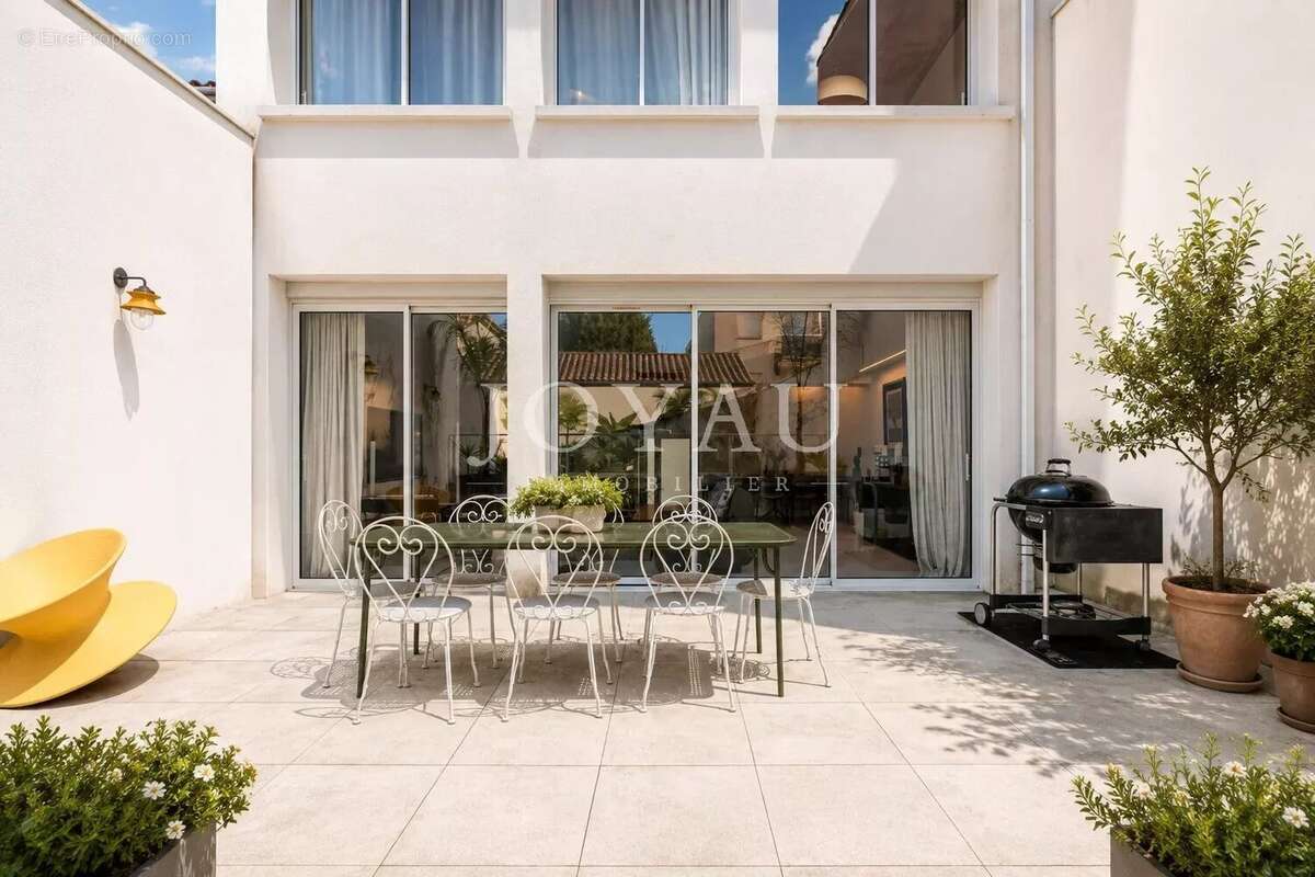 Maison d’architecte avec piscine et garage – Quartier Guilhemery / Caousou - photo 2
