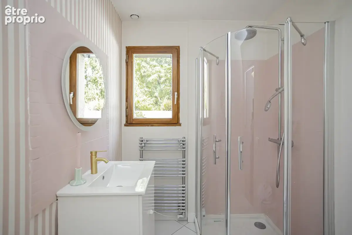 Maison contemporaine et familiale de 246m2  habitable sur un terrain de 1114m2 - photo 11