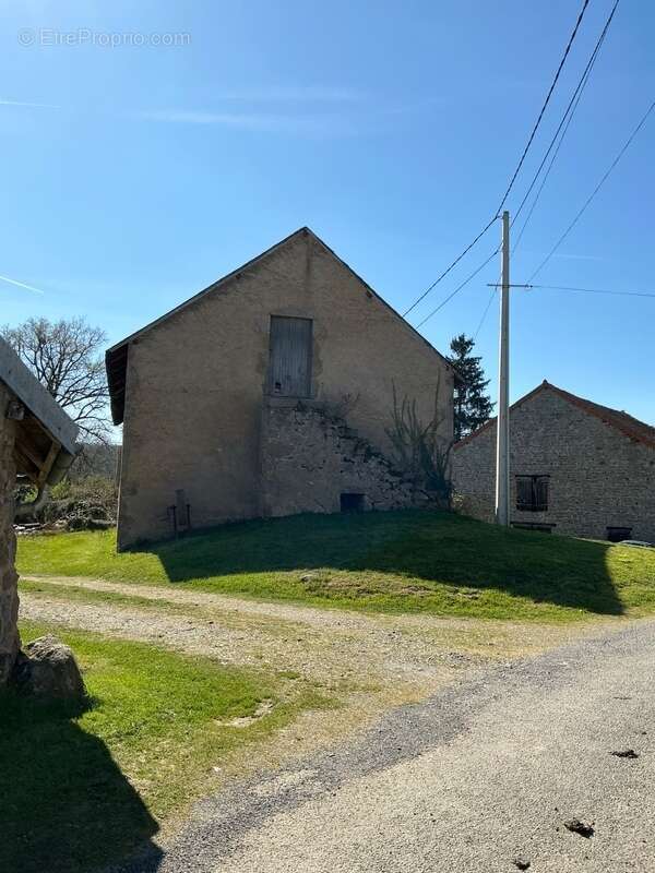 Maison à NIZEROLLES