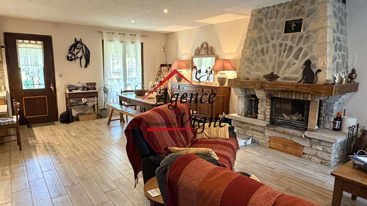 Maison à SAINT-AMBROIX