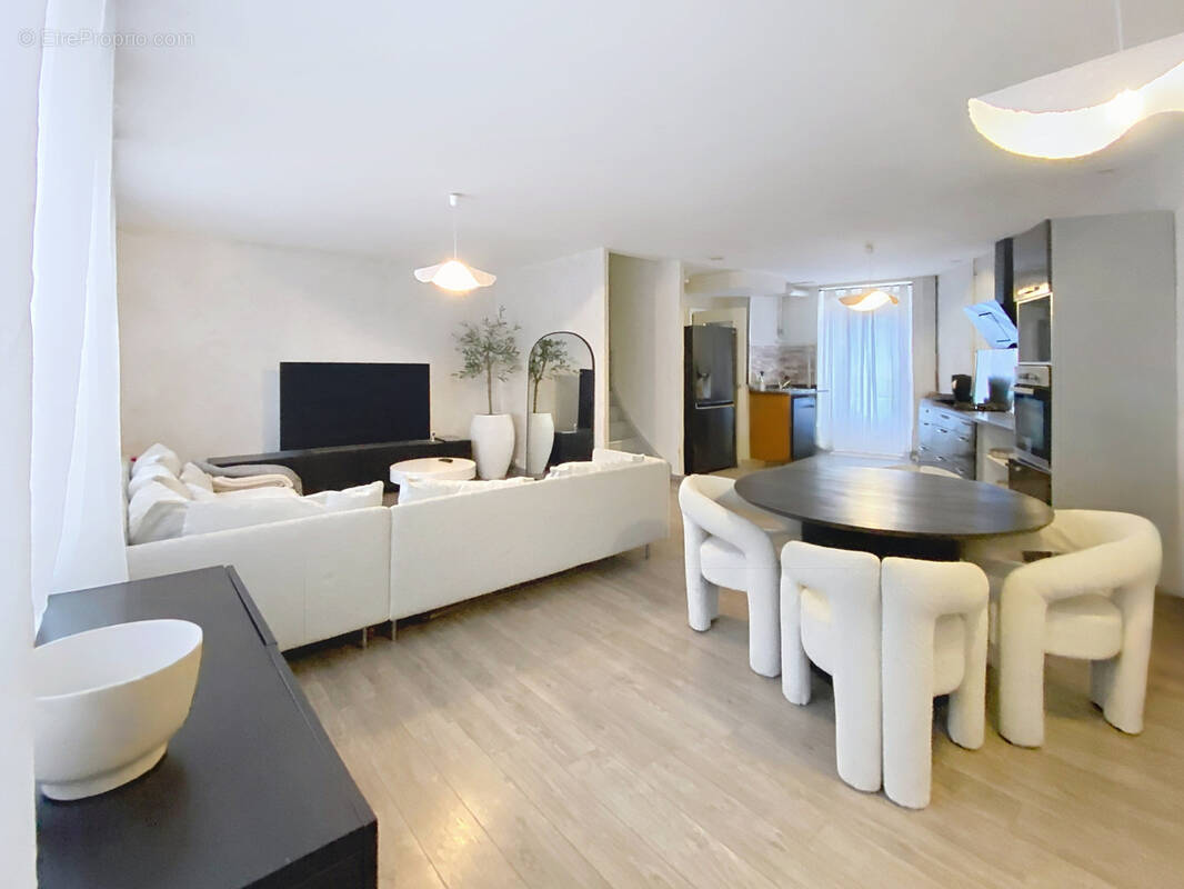 Appartement à ROUSSILLON