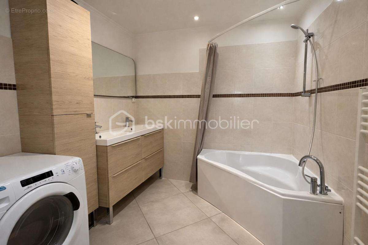Appartement à VENCE