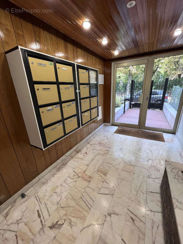 Appartement à SAINT-MAUR-DES-FOSSES