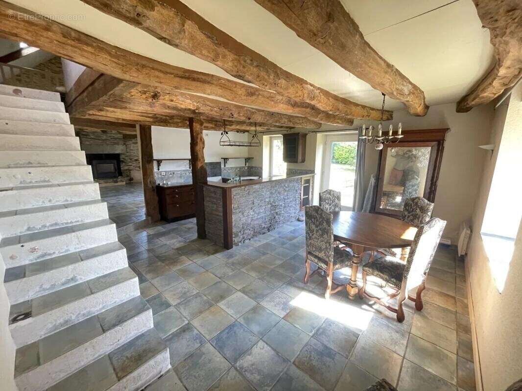 Maison à SERENT
