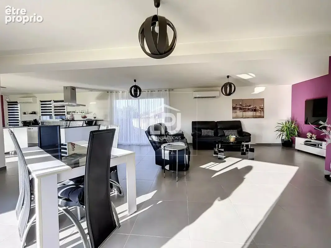 Maison 6 pièces de 171 m² sur une parcelle de 1 000 m² - vue Pyrénées - photo 2