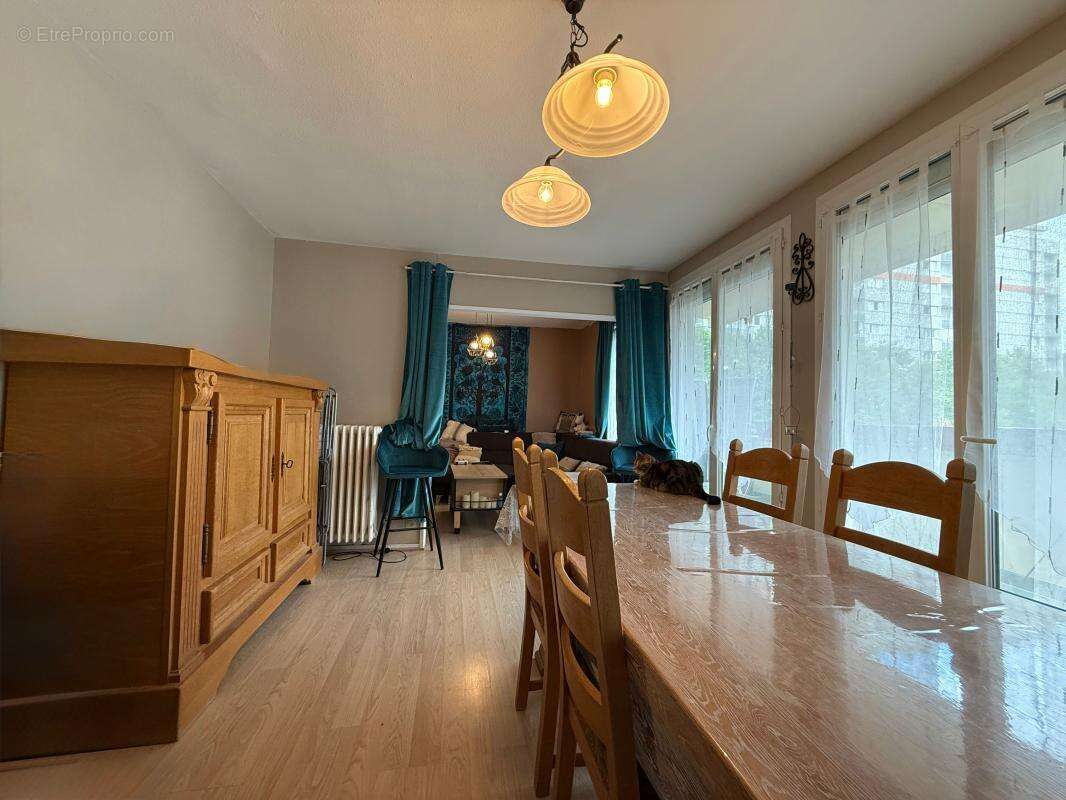 Appartement T4 de 74,45 m² à Chenôve- Balcon - Parking - 2ème étage - photo 6