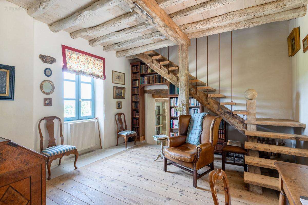 Maison à VIVIERS-LES-MONTAGNES