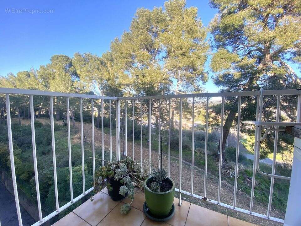 T4 + BALCON + CAVE / LES OLIVES 13013 - Appartement à MARSEILLE-13E