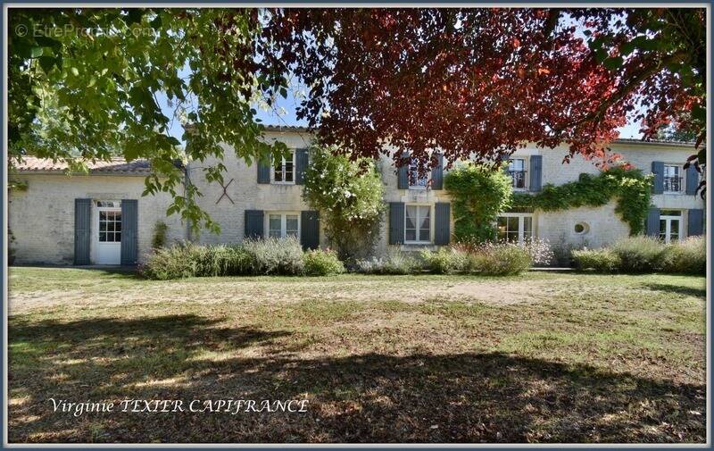 Maison à VILLENEUVE-LA-COMTESSE