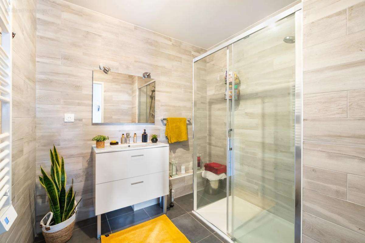 Appartement à MARSEILLE-13E