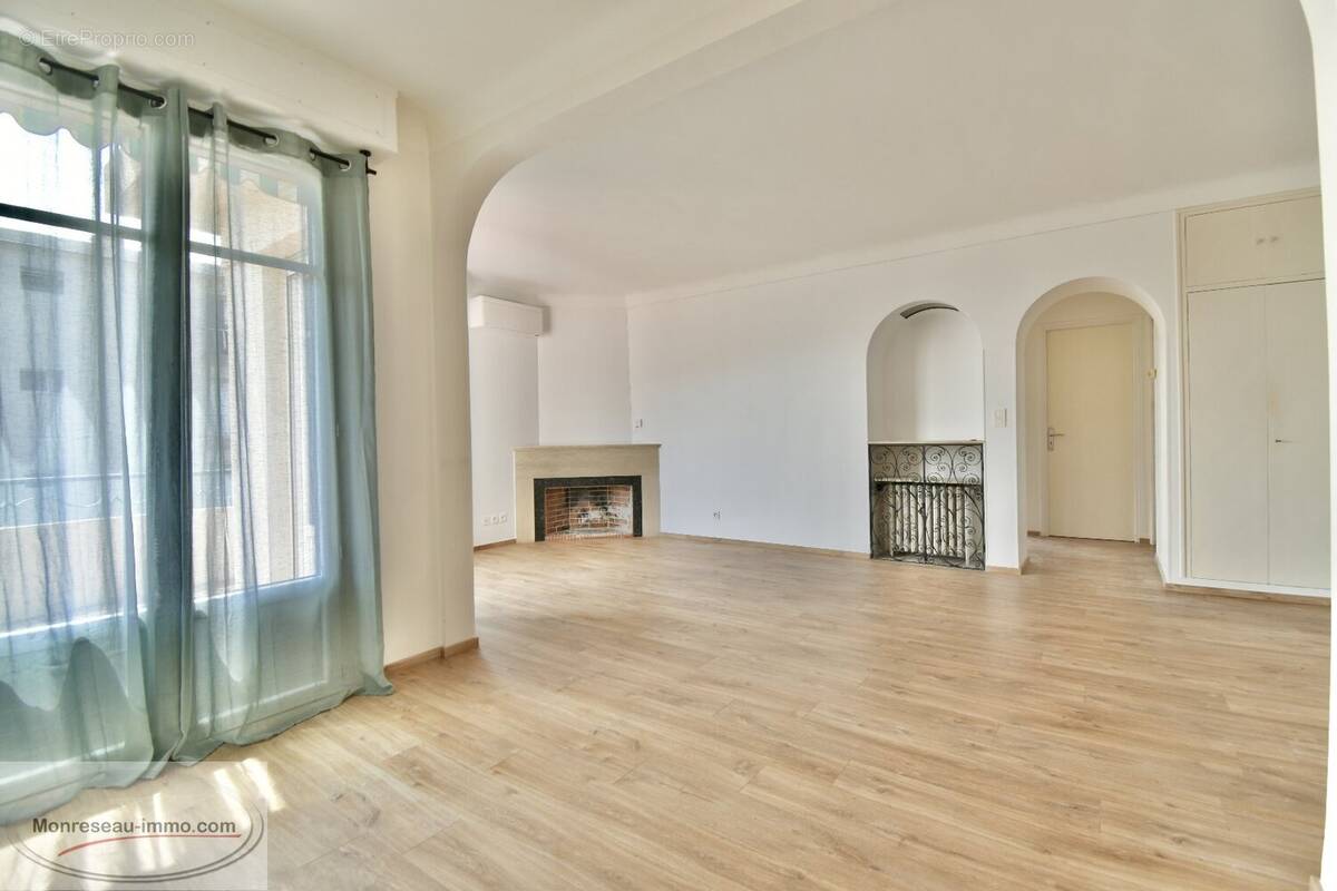 Appartement à LE CANNET