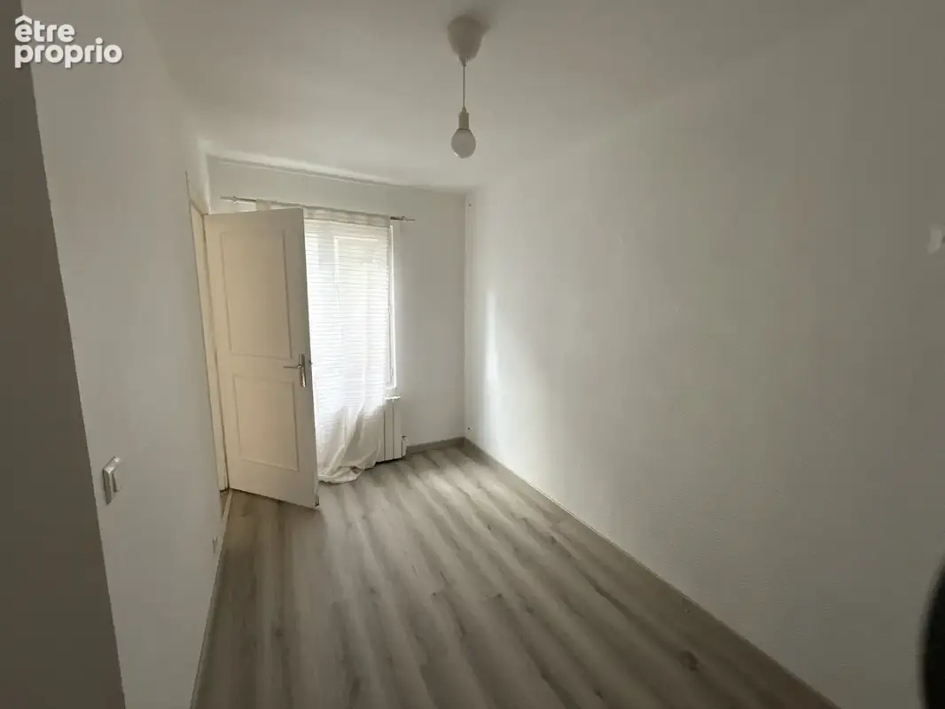 Marines centre : vends maison plain pieds 40m2 - photo 6
