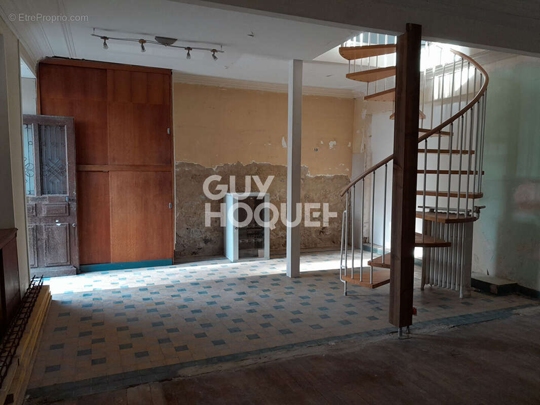 Maison à SAINT-JEAN-DE-DAYE