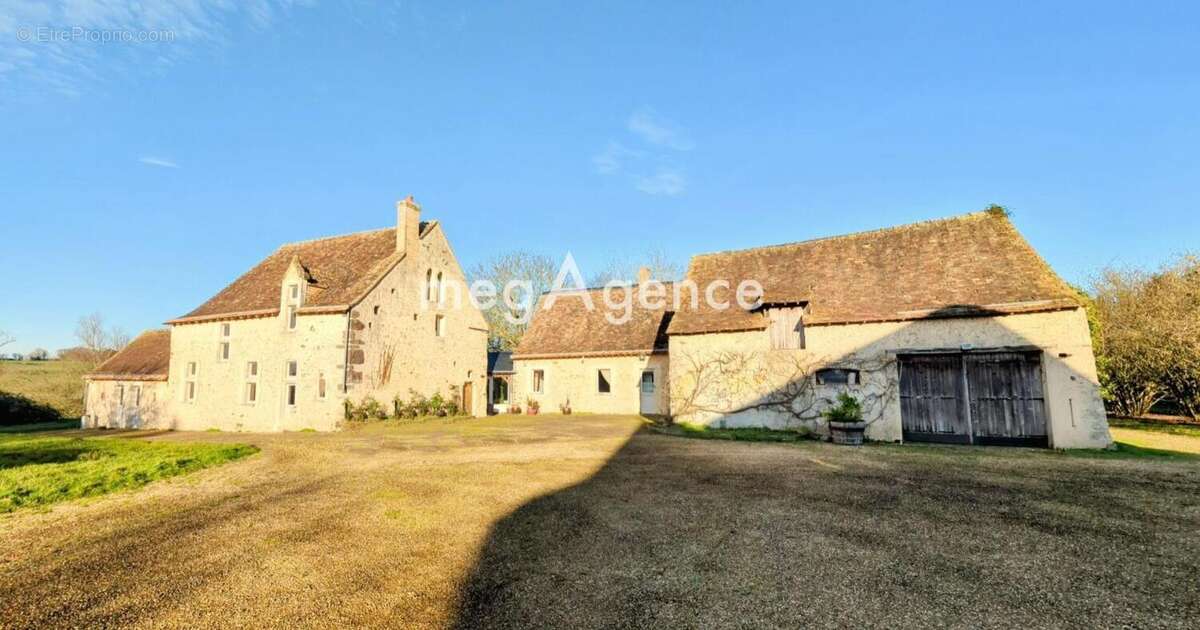 Maison à SOULIGNE-FLACE