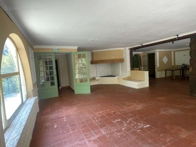 Immeuble à vendre CARCASSONNE (11) - photo 11
