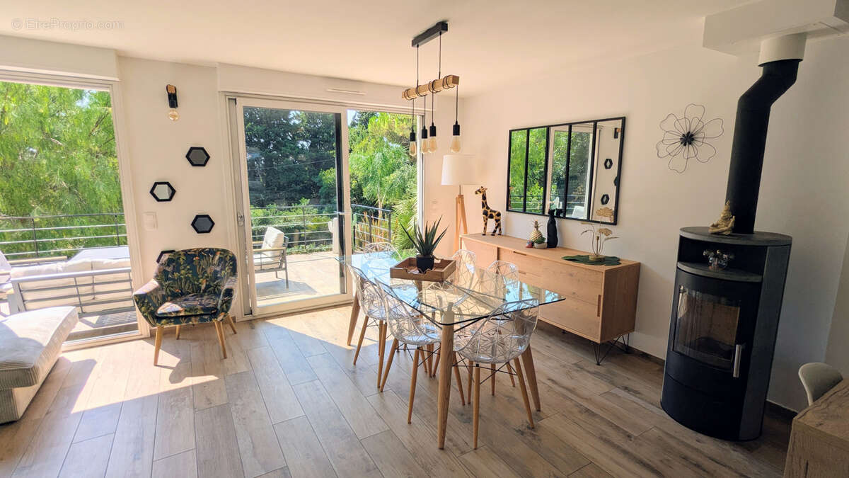 SOUS COMPROMIS - Maison récente avec piscine   Vence (7 min du centre) - photo 12