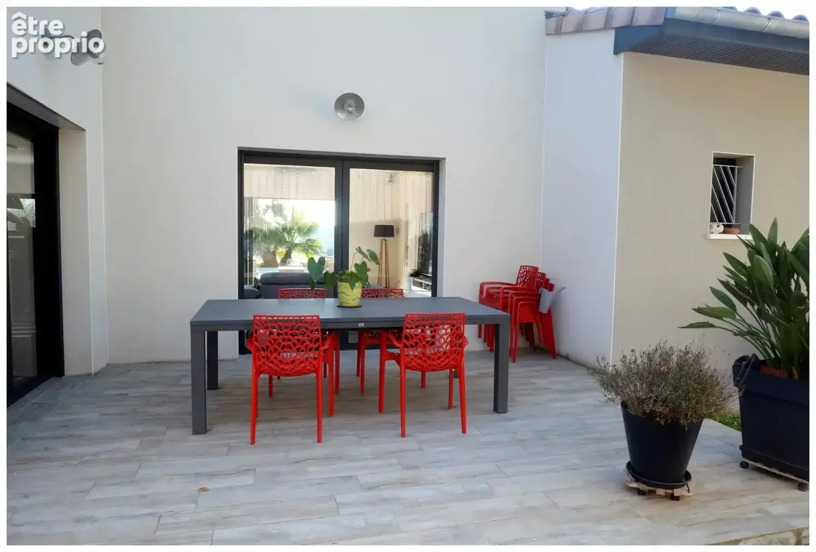 MONTBOUCHER SUR JABRON – 26740 (Drôme) France Villa T9 - 235 m² – 4 chambres - Terrain clos 800 m² -  Piscine - Garage - photo 16