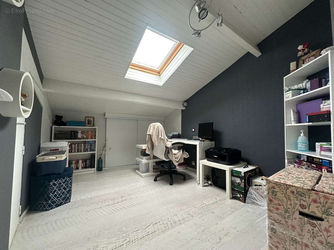 Maison à SAINT-MICHEL-DE-RIEUFRET