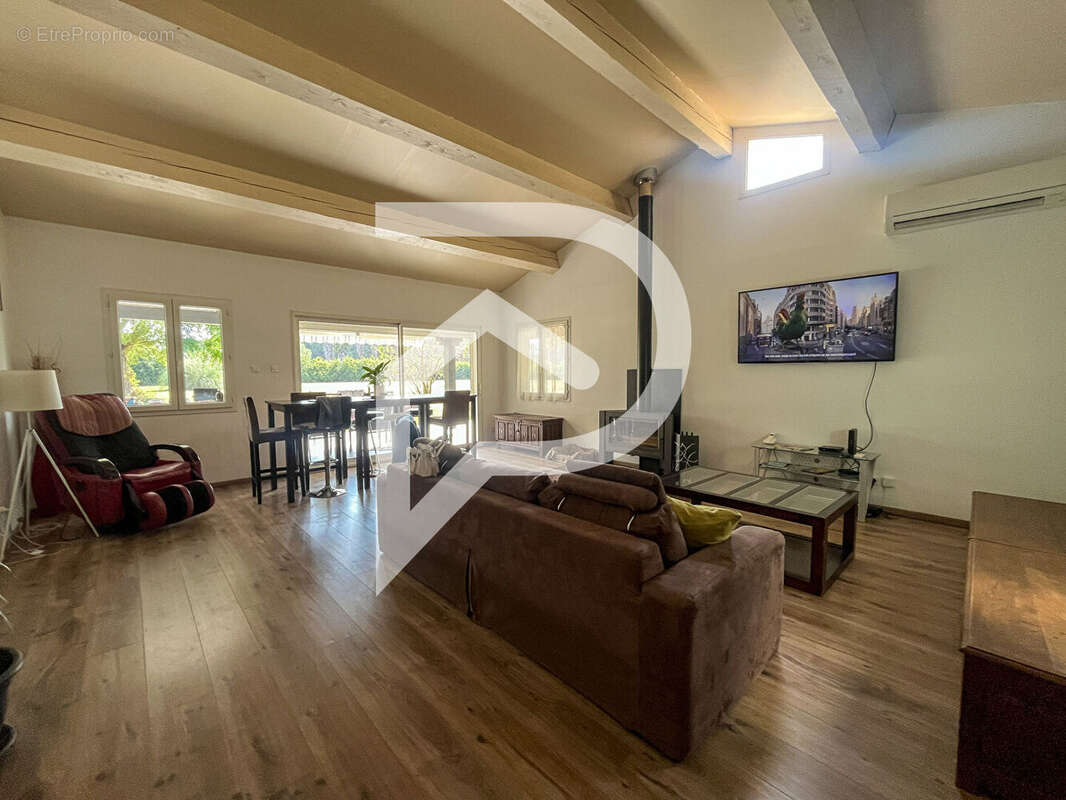 Maison à SAINT-CYPRIEN