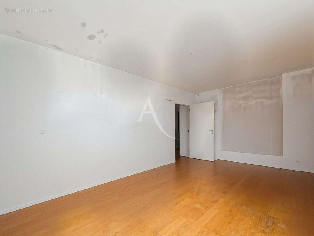 Appartement Les Mureaux 5 pièce(s) 90m² - photo 8