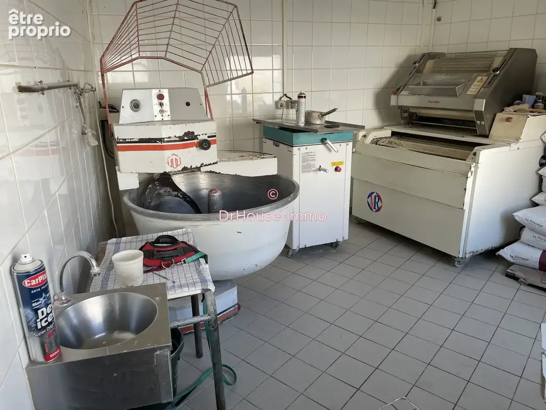 Commerce 96 m² à vendre à Sers (16410) - photo 27