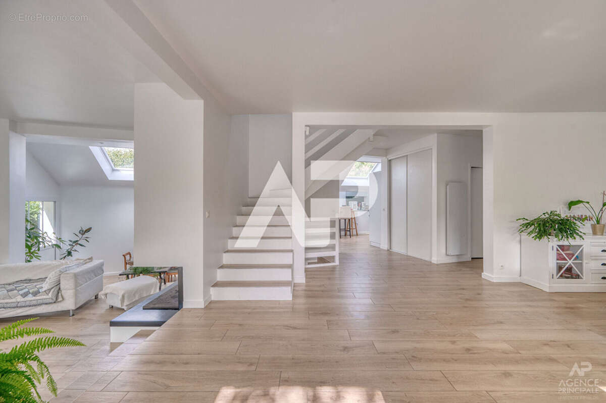 Maison à RUEIL-MALMAISON