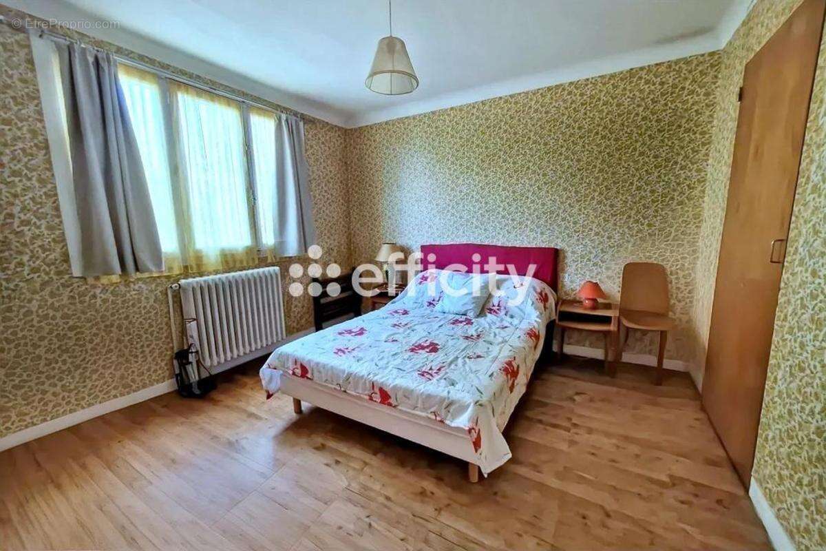 Maison à LA CHAPELLE-SUR-ERDRE