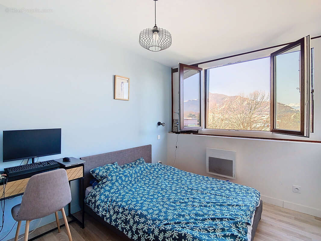 Appartement à FONTAINE