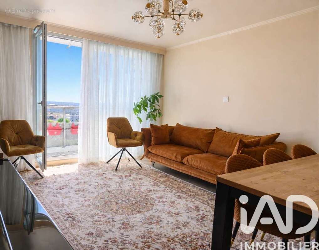 Photo 2 - Appartement à JOINVILLE-LE-PONT