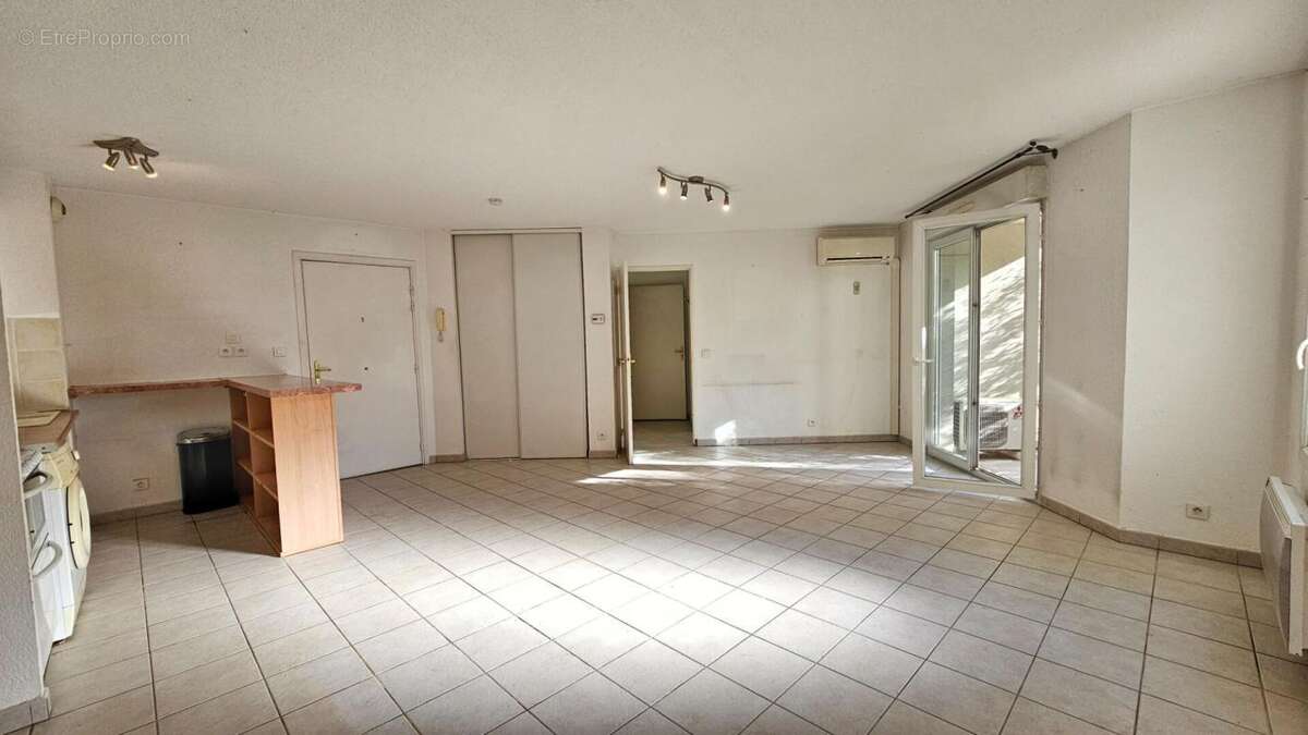 Appartement à LE LUC