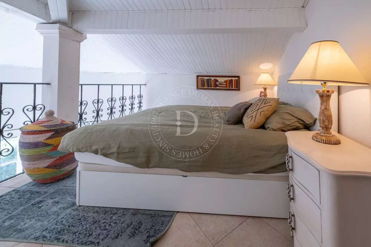 Appartement à VILLEFRANCHE-SUR-MER