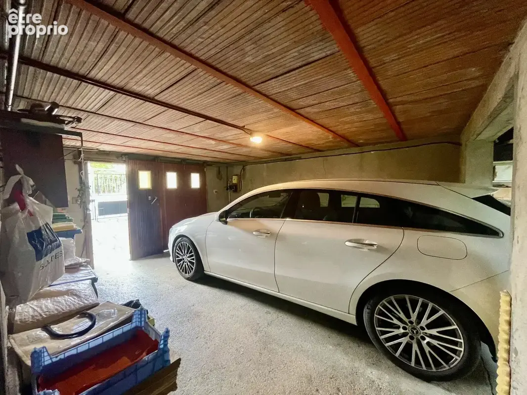 DRANCY RER B - Maison familiale 4 chambres avec potentiel - 373m2 de terrain - garage - à 100m de la gare ! - photo 13
